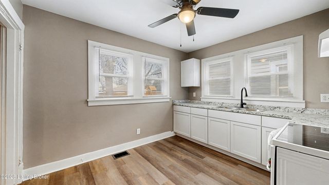 621 Beecher St, Louisville, KY 40215