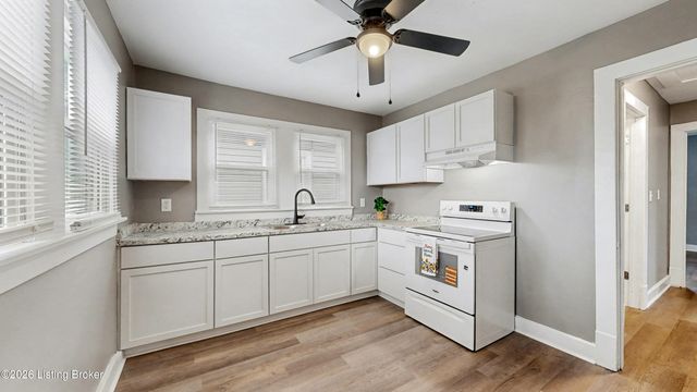 621 Beecher St, Louisville, KY 40215