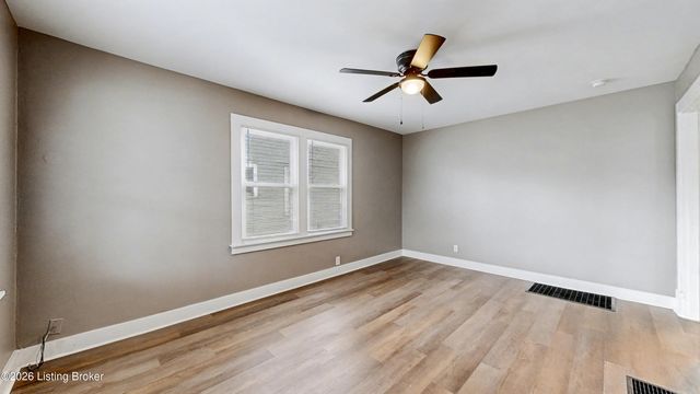 621 Beecher St, Louisville, KY 40215