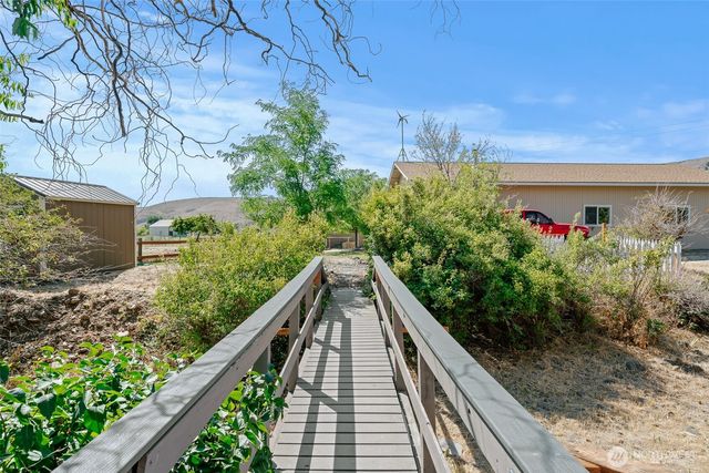 6390 Cove Road, Ellensburg, WA 98926