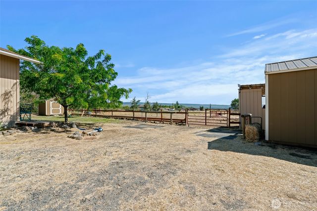 6390 Cove Road, Ellensburg, WA 98926