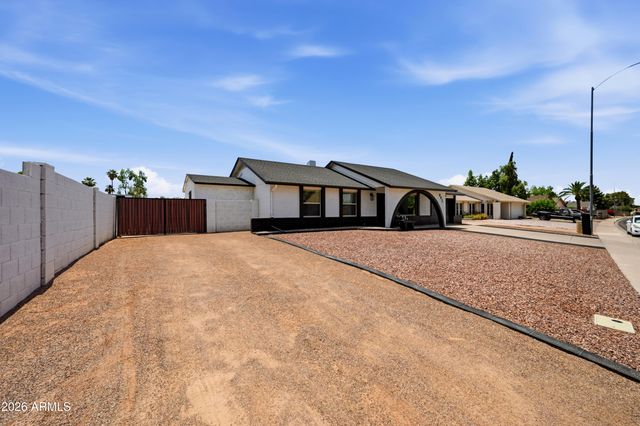 845 E GRANDVIEW Street, Mesa, AZ 85203