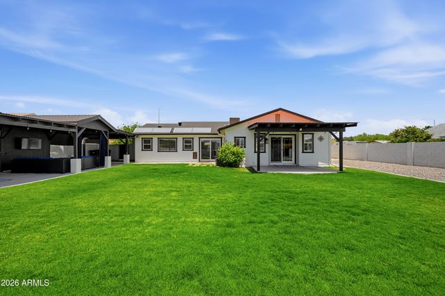 845 E GRANDVIEW Street, Mesa, AZ 85203