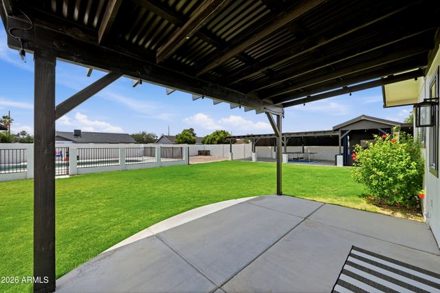 845 E GRANDVIEW Street, Mesa, AZ 85203