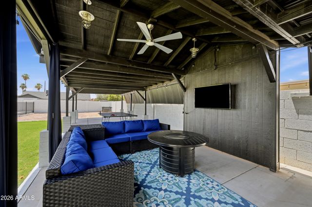 845 E GRANDVIEW Street, Mesa, AZ 85203
