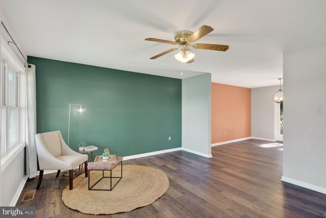 1018 COFFMAN RD, Edinburg, VA 22824
