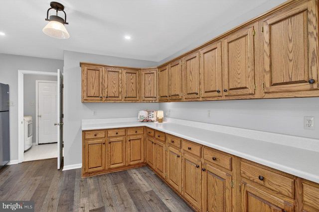 1018 COFFMAN RD, Edinburg, VA 22824