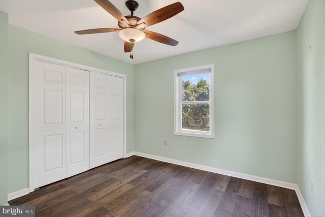 1018 COFFMAN RD, Edinburg, VA 22824