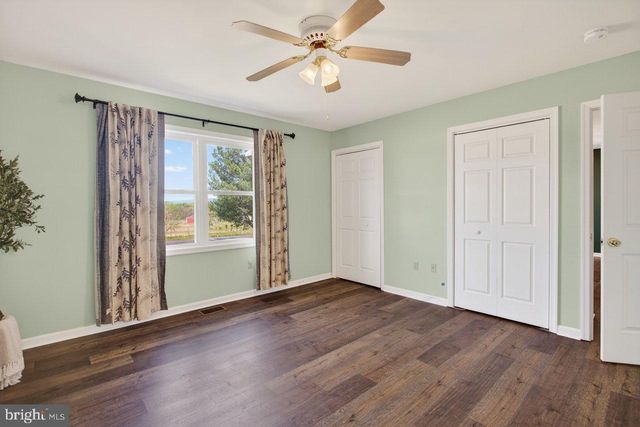 1018 COFFMAN RD, Edinburg, VA 22824