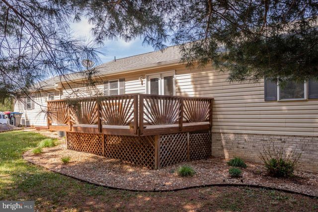 1018 COFFMAN RD, Edinburg, VA 22824