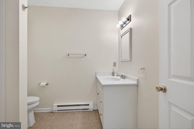 1018 COFFMAN RD, Edinburg, VA 22824