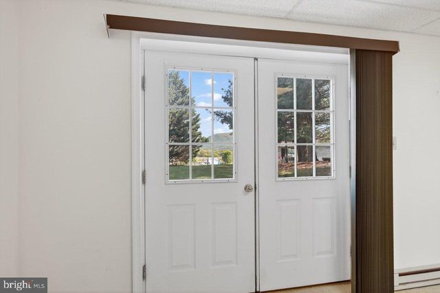 1018 COFFMAN RD, Edinburg, VA 22824