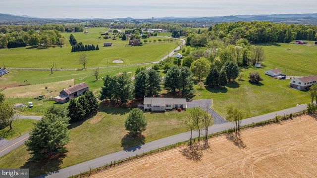 1018 COFFMAN RD, Edinburg, VA 22824