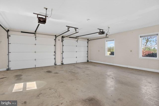1018 COFFMAN RD, Edinburg, VA 22824