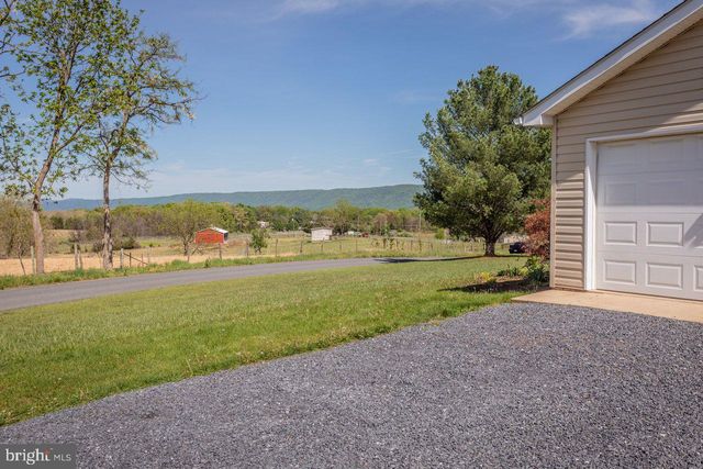 1018 COFFMAN RD, Edinburg, VA 22824