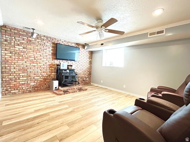 373 E 10450 S, Sandy, UT 84070