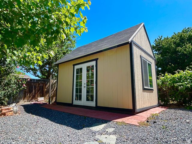 373 E 10450 S, Sandy, UT 84070