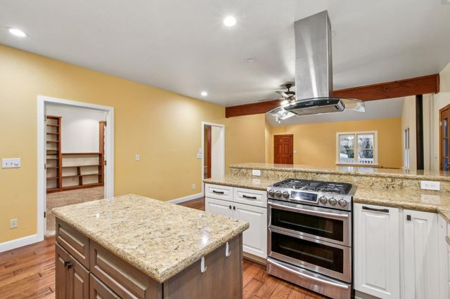 7650 Buzzards Gulch Rd, Somerset, CA 95684