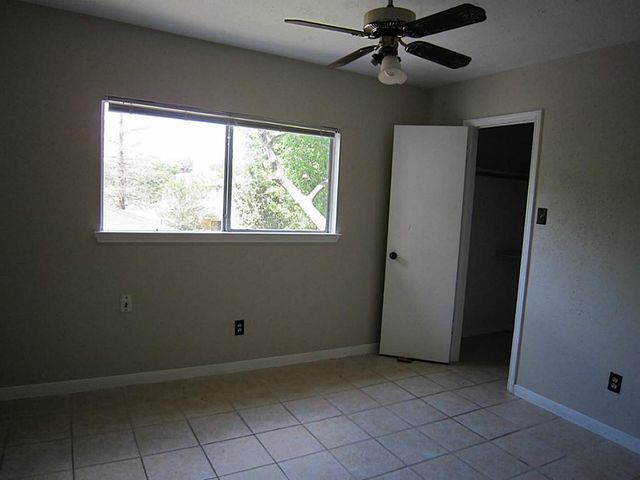 8339 E Ridge Drive, Houston, TX 77040