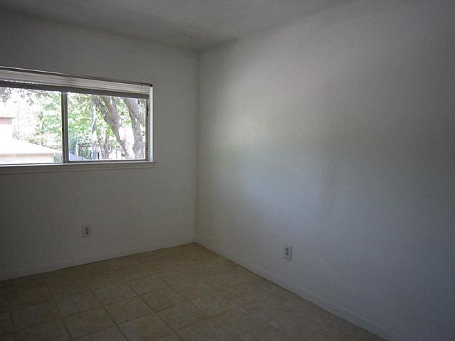 8339 E Ridge Drive, Houston, TX 77040