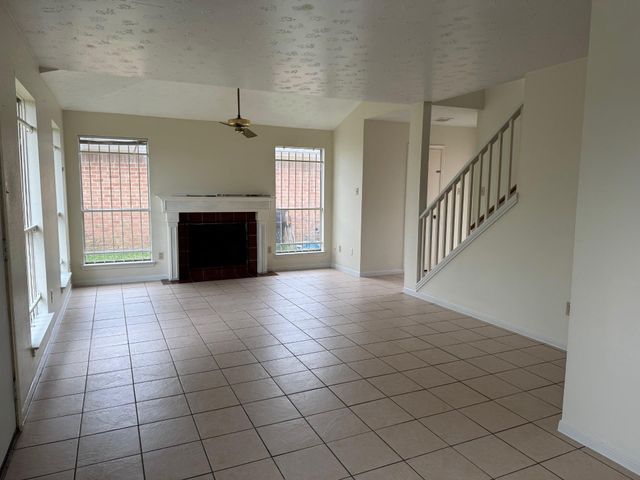 8339 E Ridge Drive, Houston, TX 77040