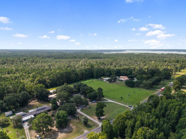 12917 Fm 355, Trinity, TX 75862