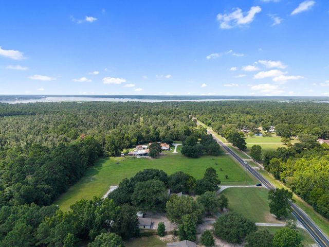 12917 Fm 355, Trinity, TX 75862