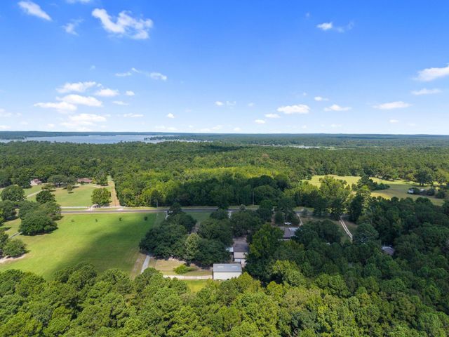 12917 Fm 355, Trinity, TX 75862