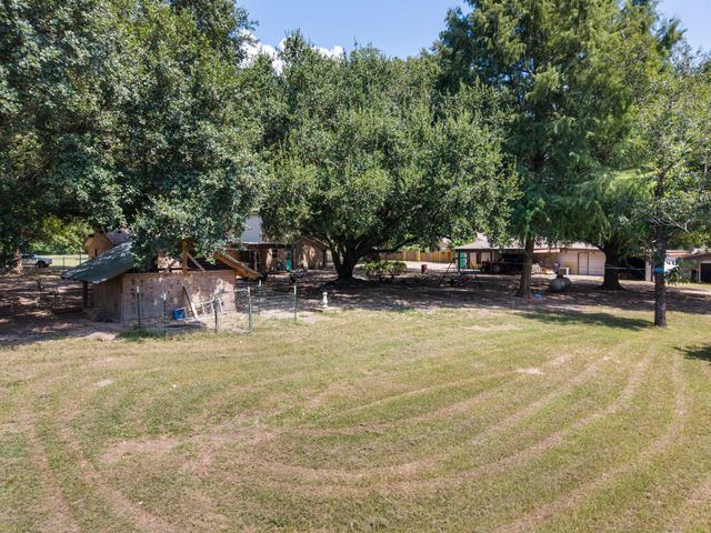 12917 Fm 355, Trinity, TX 75862