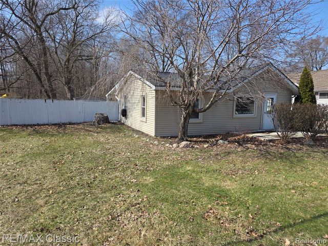 3259 N State Road, Davison, MI 48423