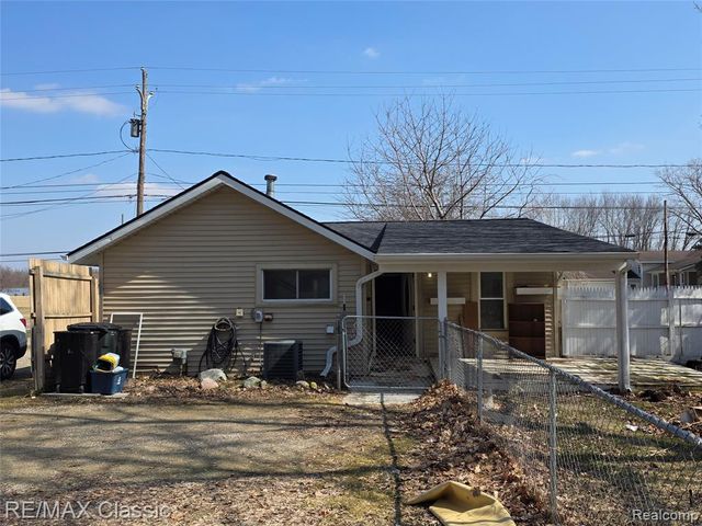 3259 N State Road, Davison, MI 48423