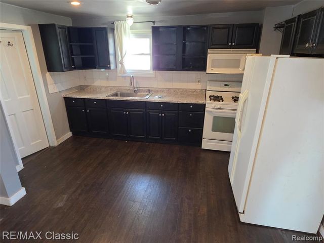 3259 N State Road, Davison, MI 48423