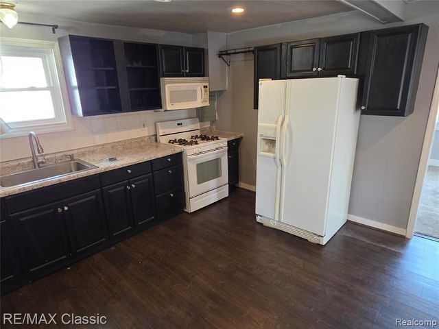 3259 N State Road, Davison, MI 48423