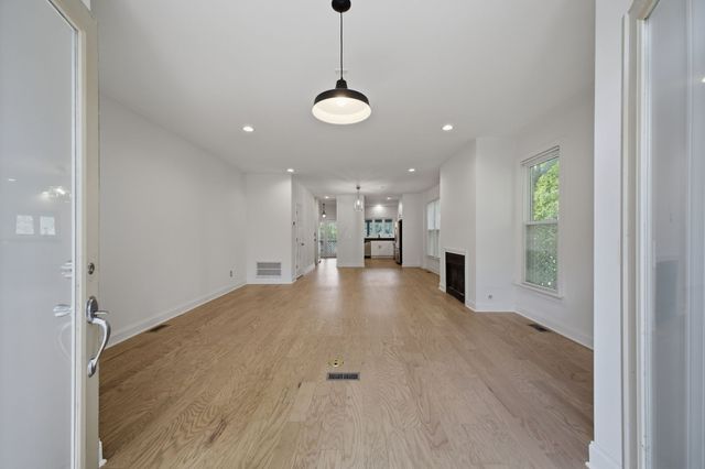 332 Ardsley Pl, Nashville, TN 37215