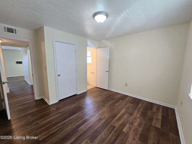 3212 Springfield Dr 3, Louisville, KY 40214