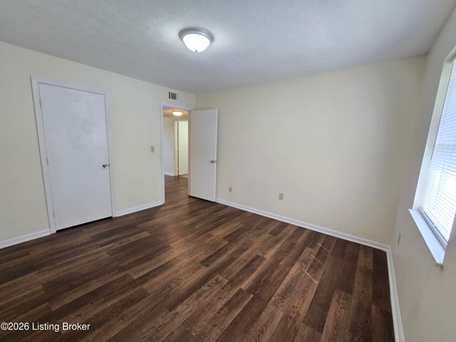 3212 Springfield Dr 3, Louisville, KY 40214