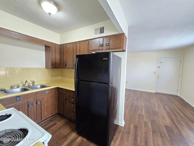 3212 Springfield Dr 3, Louisville, KY 40214