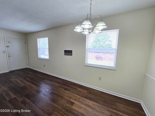 3212 Springfield Dr 3, Louisville, KY 40214