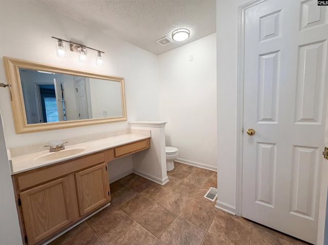 206 Gleneagle Circle, Irmo, SC 29063