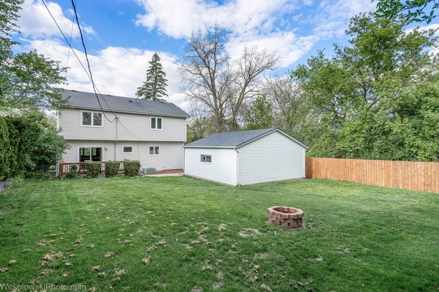 511 W Palatine Road, Palatine, IL 60067