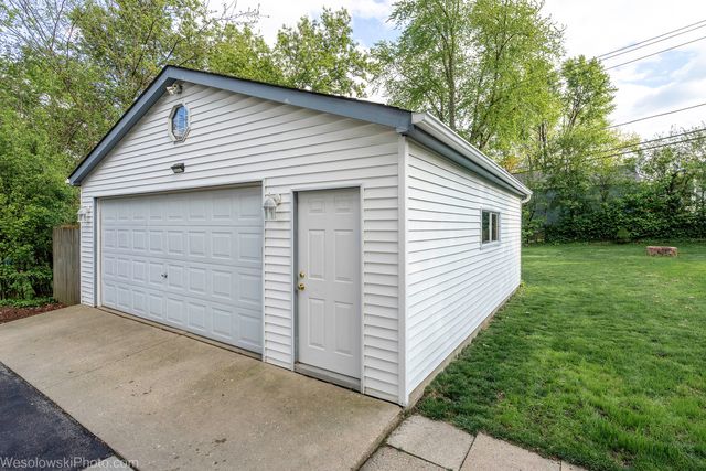 511 W Palatine Road, Palatine, IL 60067