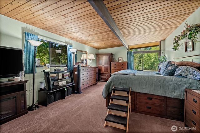 502 Beckett Lane SW, Orting, WA 98360
