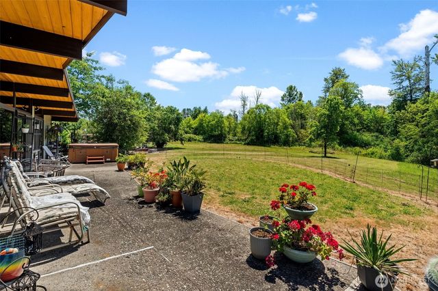 502 Beckett Lane SW, Orting, WA 98360