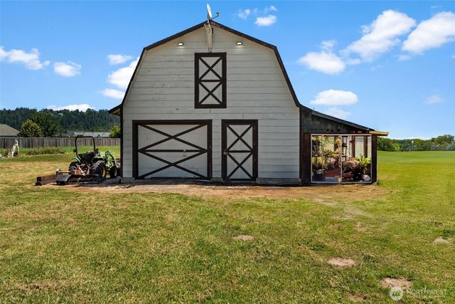 502 Beckett Lane SW, Orting, WA 98360