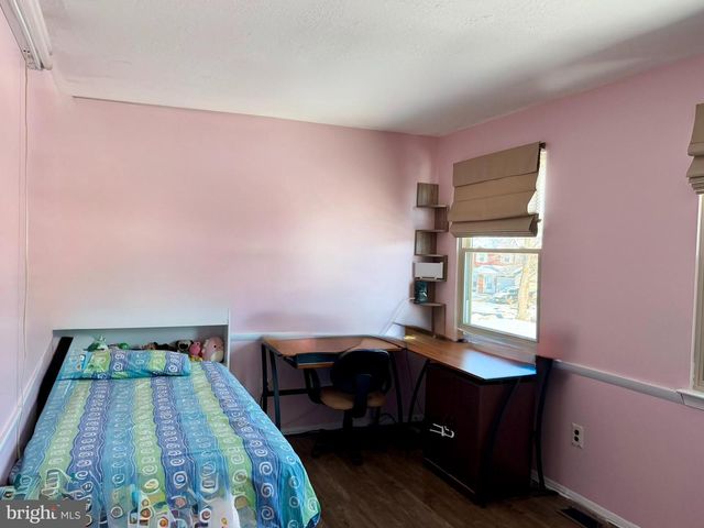 114 BURNAM WOOD CT, Mount Laurel, NJ 08054