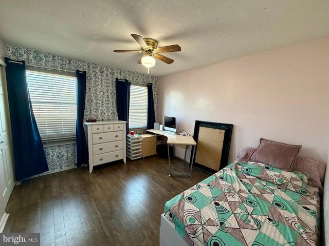 114 BURNAM WOOD CT, Mount Laurel, NJ 08054