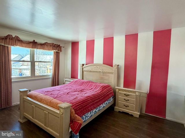 114 BURNAM WOOD CT, Mount Laurel, NJ 08054