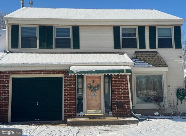 114 BURNAM WOOD CT, Mount Laurel, NJ 08054