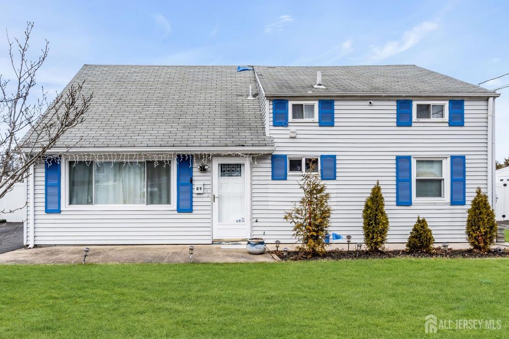 89 W Warren Street, Iselin, NJ 08830