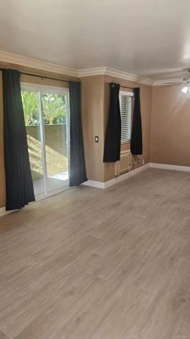 190 Avenida Descanso A, Oceanside, CA 92057